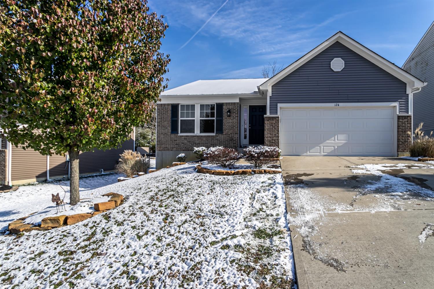 124 Regatta Dr New Richmond Oh 45157 Listing Details Mls