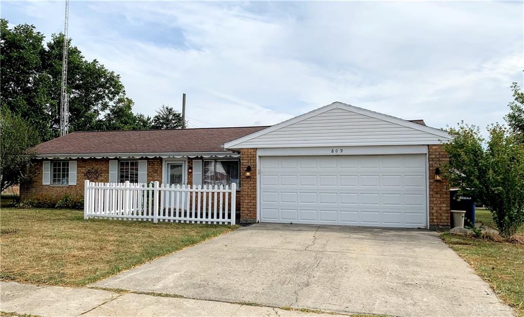 809 Candlewood Blvd Piqua Oh 45356 Listing Details Mls 802889